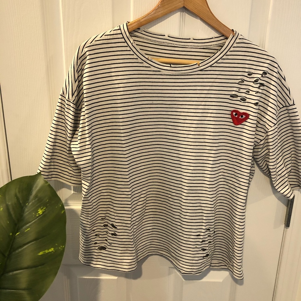 CDG Heart Stripe ripped Tshirt